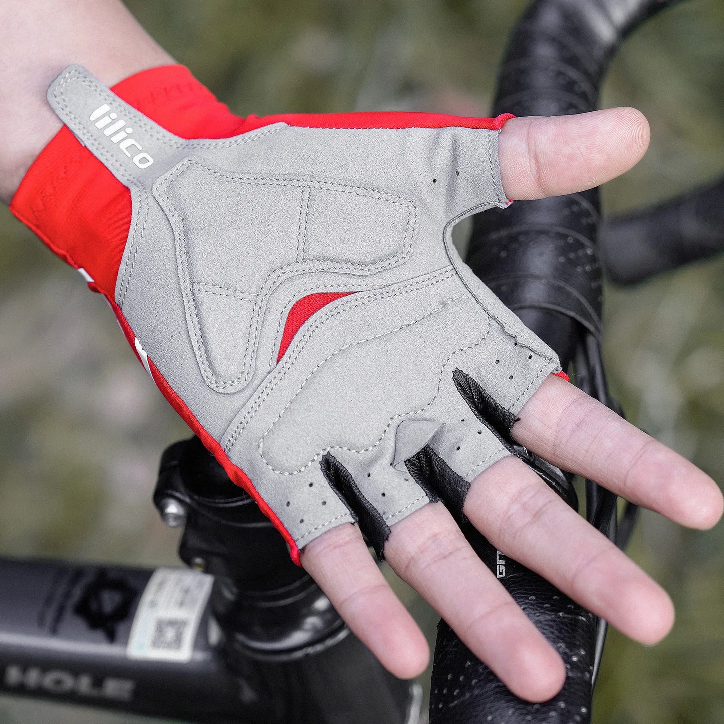 Breaking Wind Cycling Half Finger Gloves