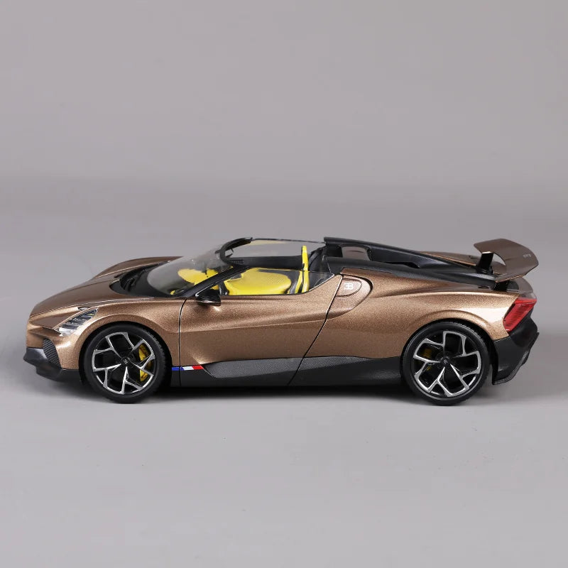 Bugatti W16 Mistral Gold Version Alloy Miniature Bugatti Supercar Mistral Diecast Model