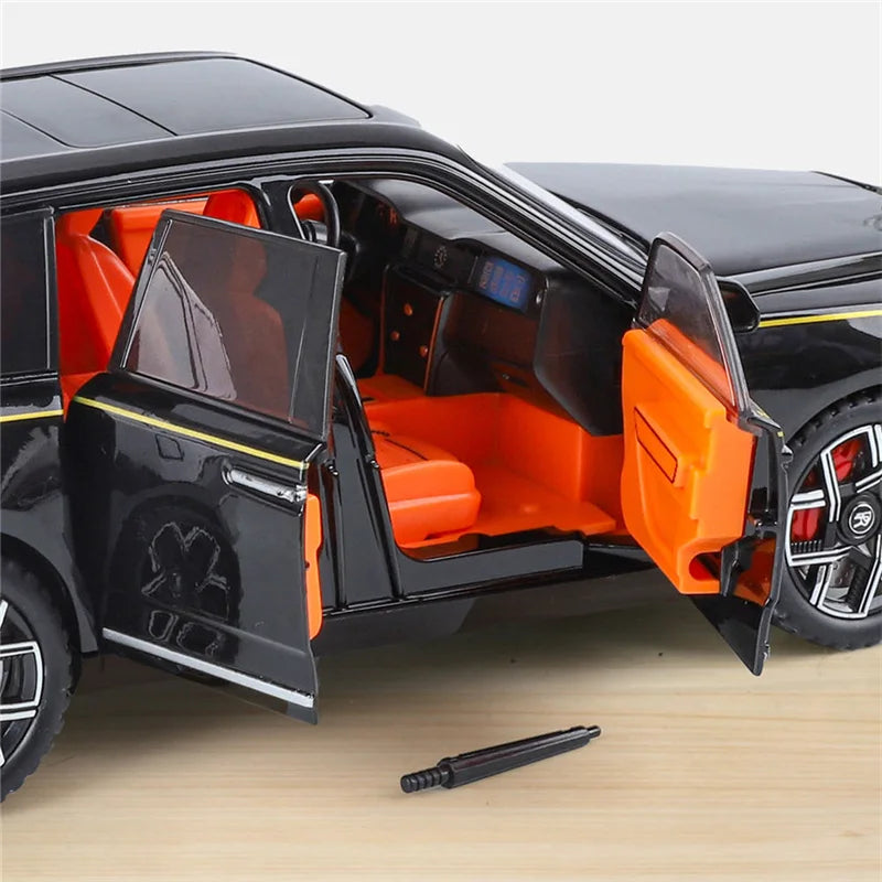 1/24 2025 Rolls Royce SUV Cullinan Alloy Luxury Car Model