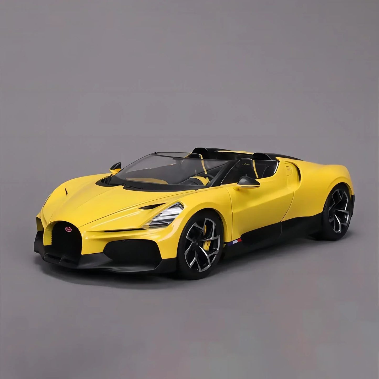 Bugatti W16 Mistral Gold Version Alloy Miniature Bugatti Supercar Mistral Diecast Model