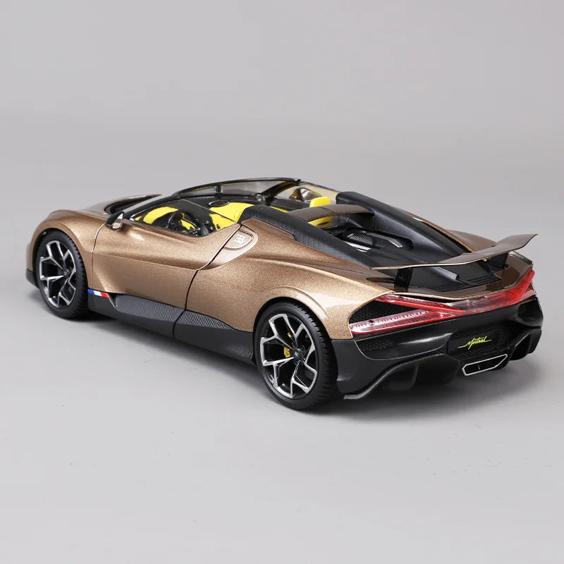 Bugatti W16 Mistral Gold Version Alloy Miniature Bugatti Supercar Mistral Diecast Model